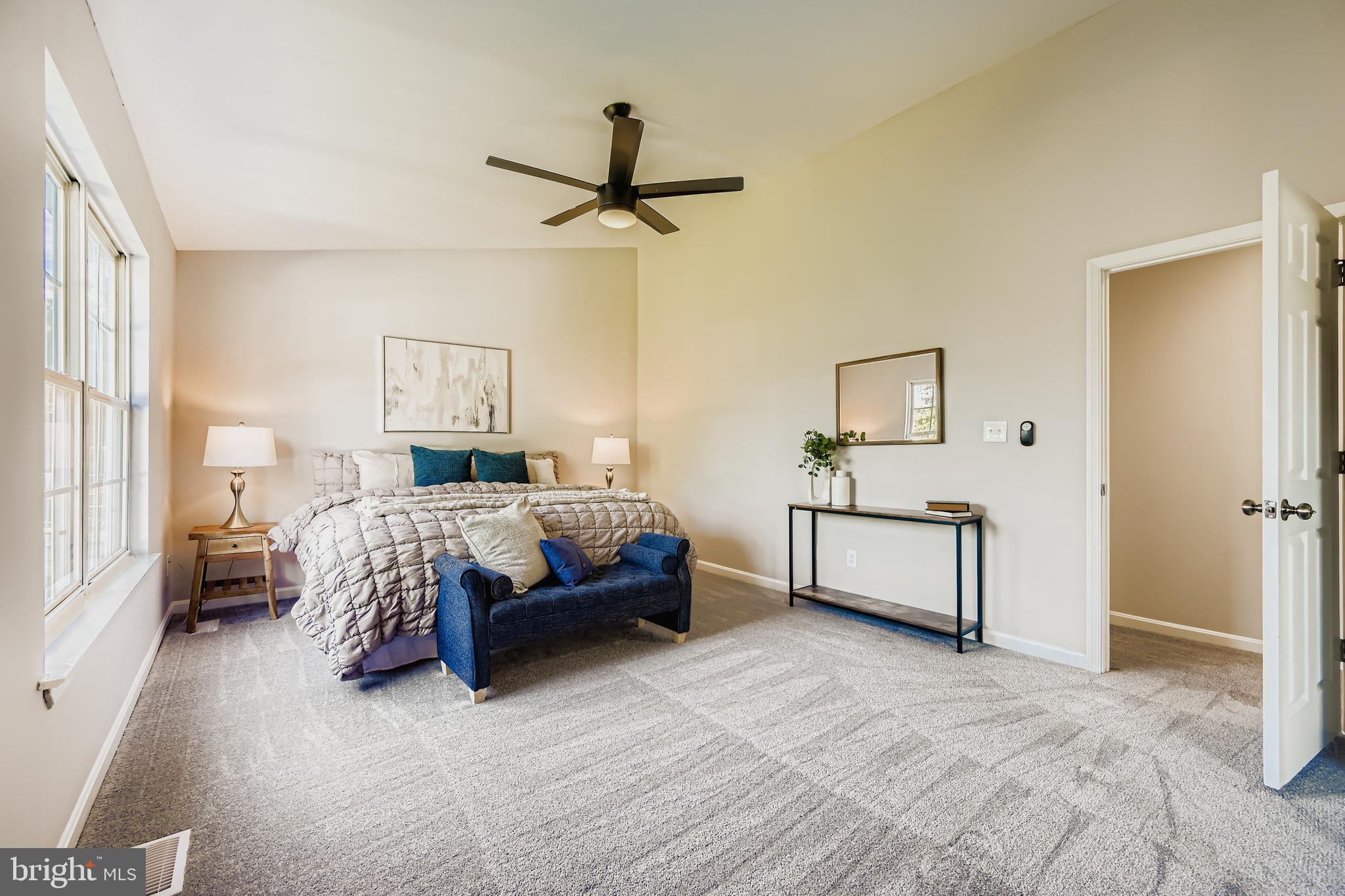 GOLDENWOOD - Residential