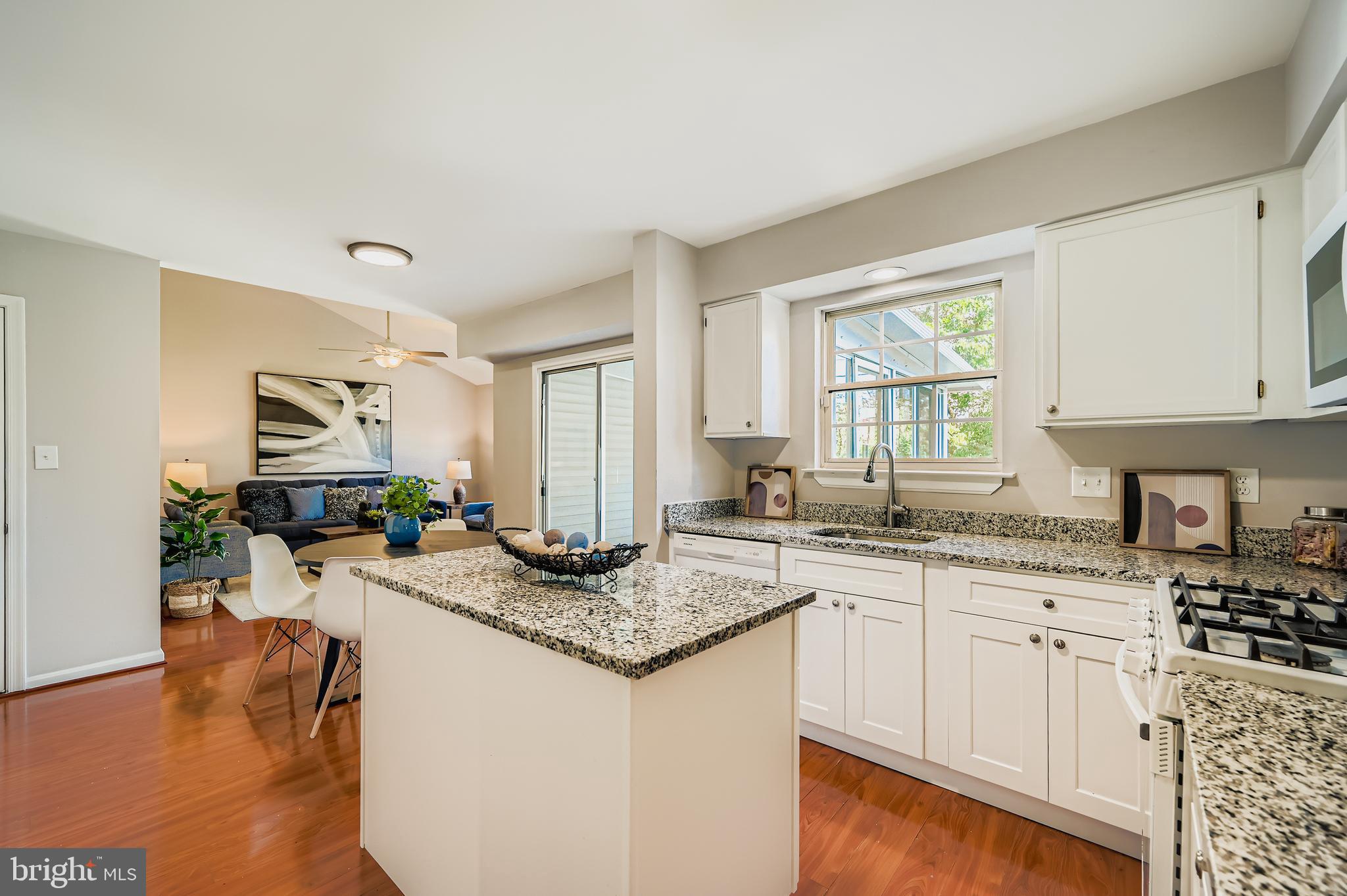 GOLDENWOOD - Residential