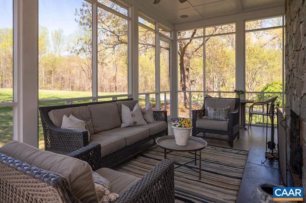 MOUNTAIN HARVEST FARMS - Residential