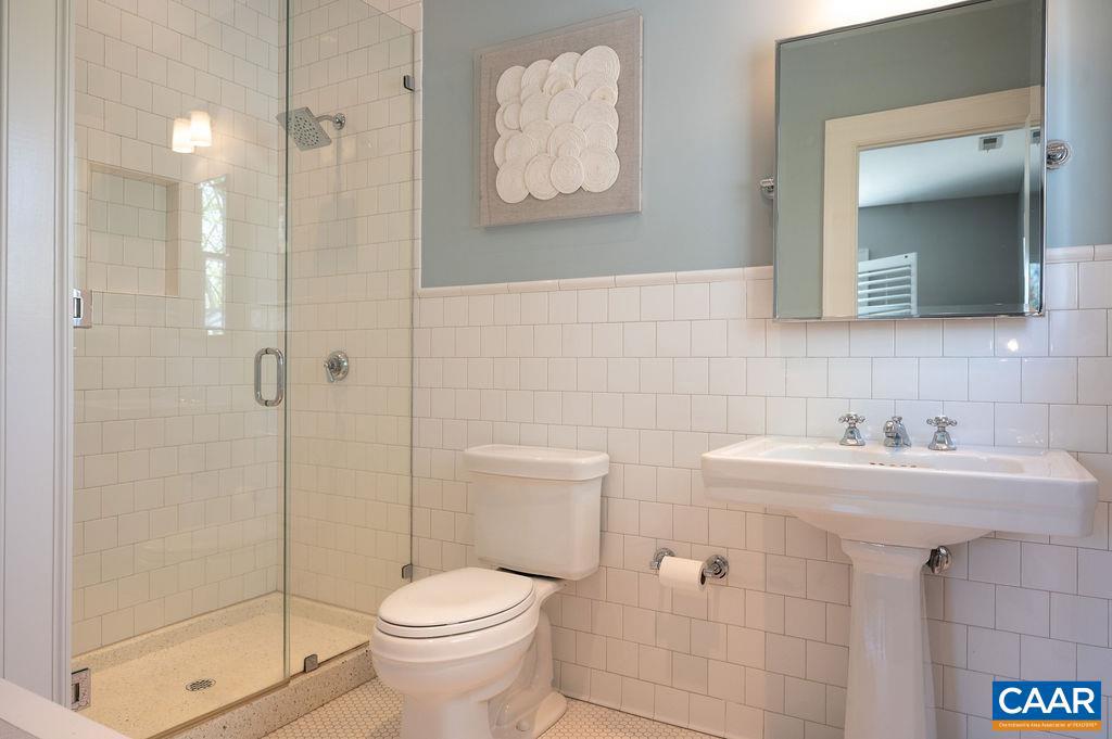 MOUNTAIN HARVEST FARMS - Residential