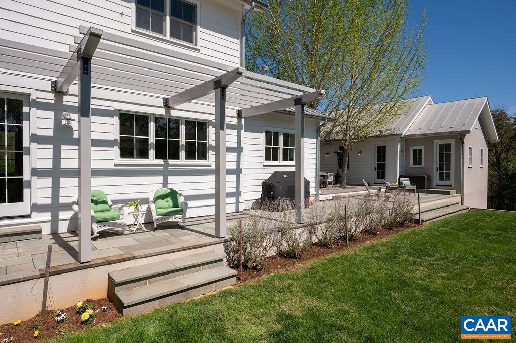 MOUNTAIN HARVEST FARMS - Residential