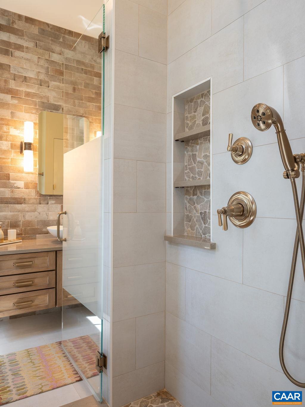 MOUNTAIN HARVEST FARMS - Residential