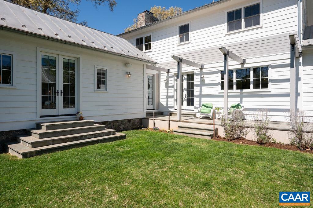 MOUNTAIN HARVEST FARMS - Residential