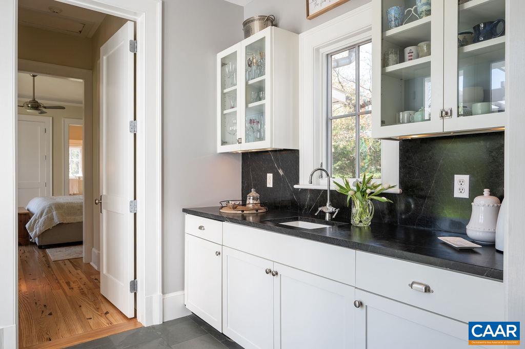 MOUNTAIN HARVEST FARMS - Residential