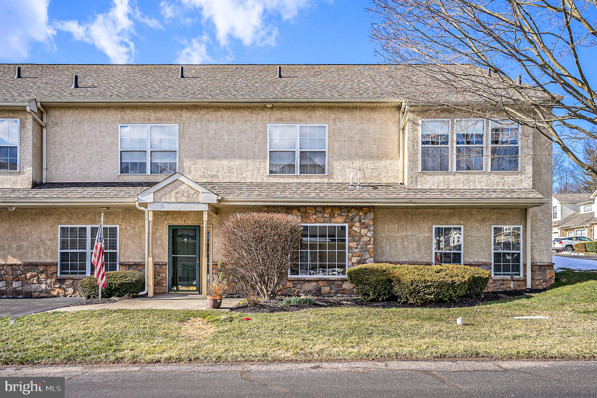 STUARTS KEEP - Residential