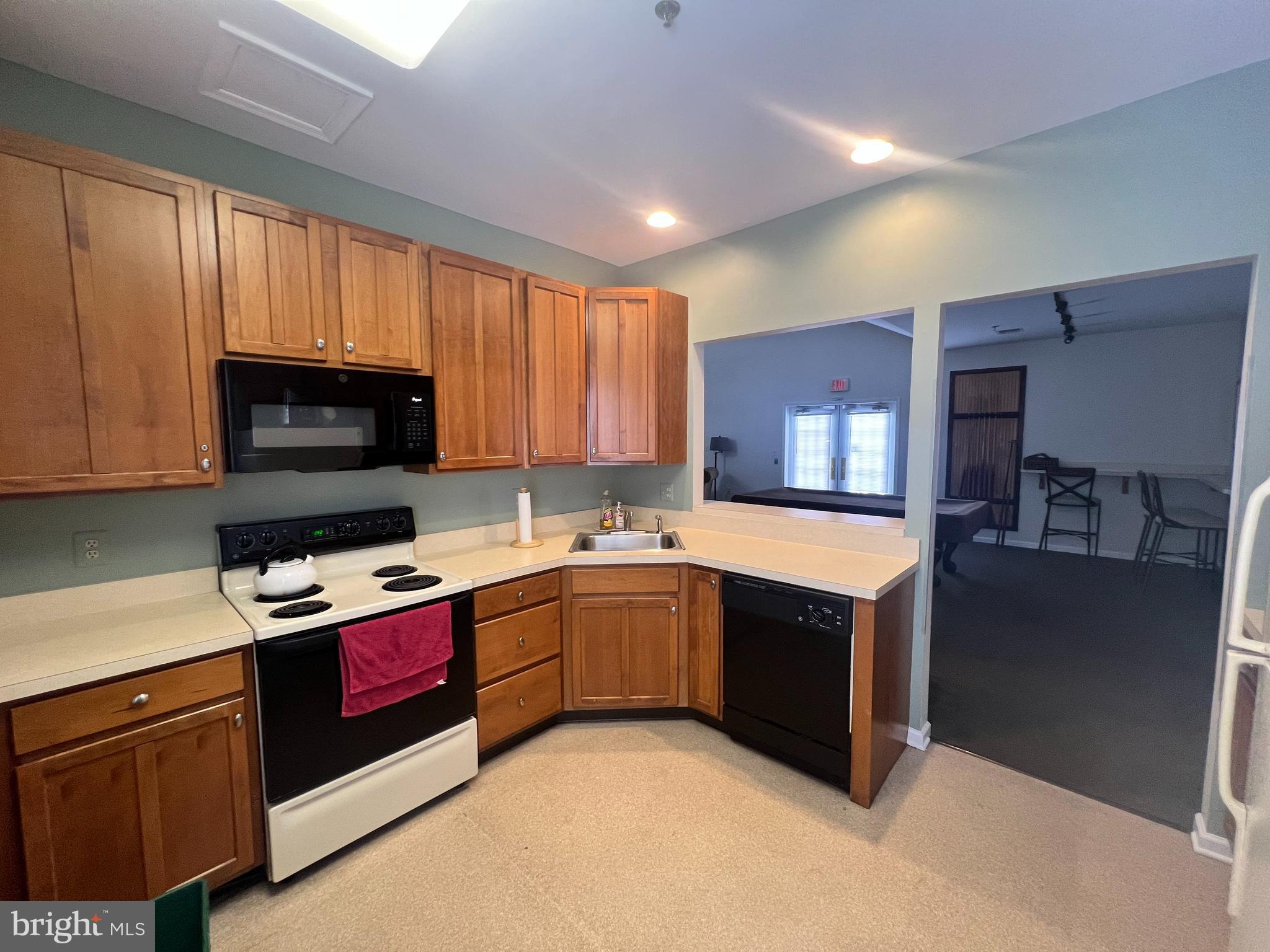 STUARTS KEEP - Residential