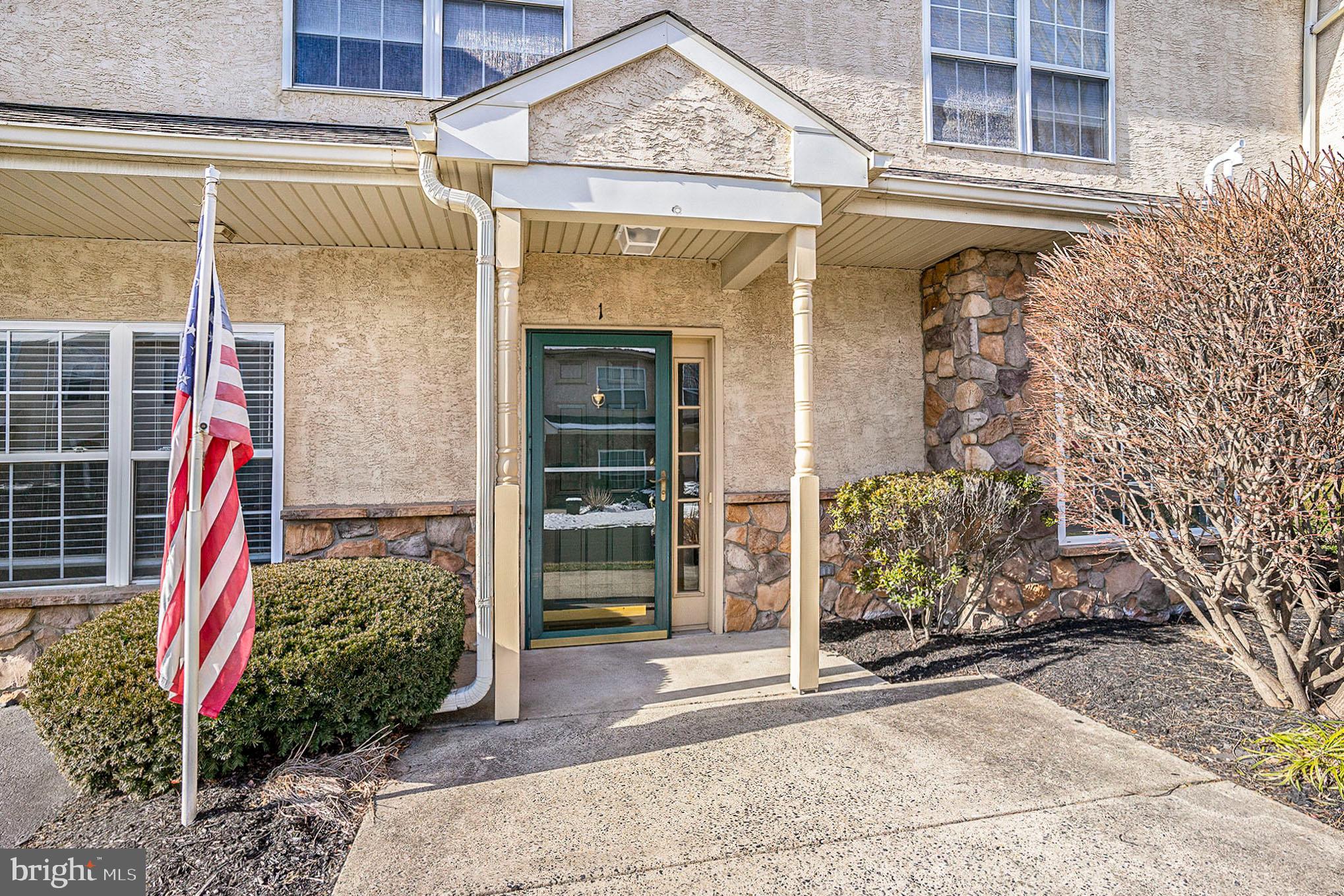 STUARTS KEEP - Residential