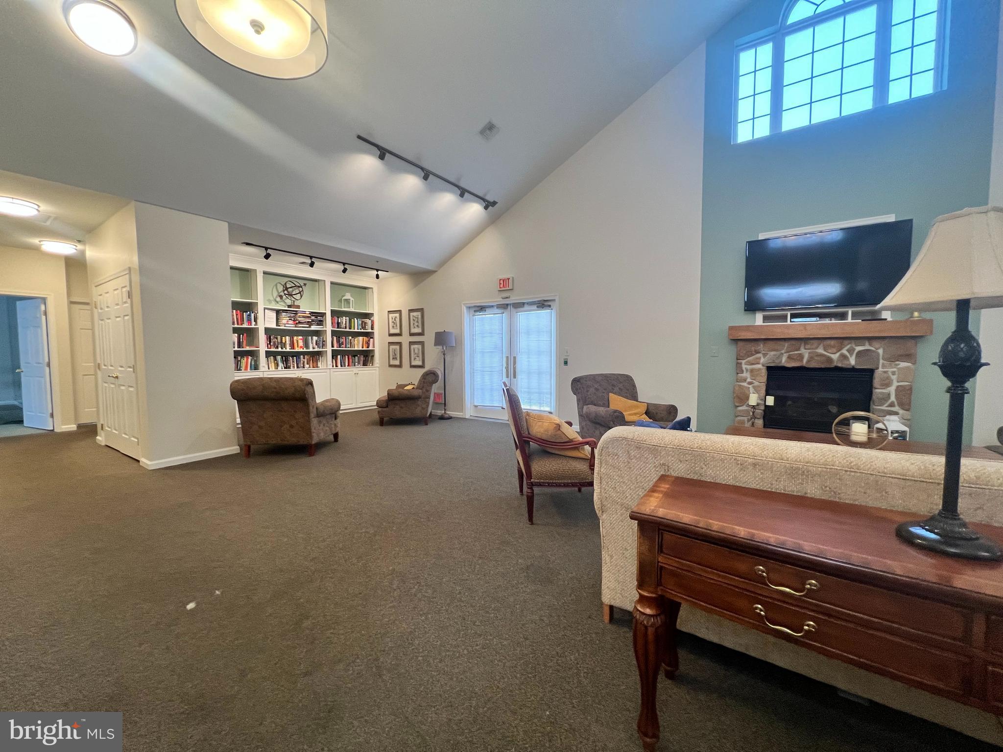 STUARTS KEEP - Residential