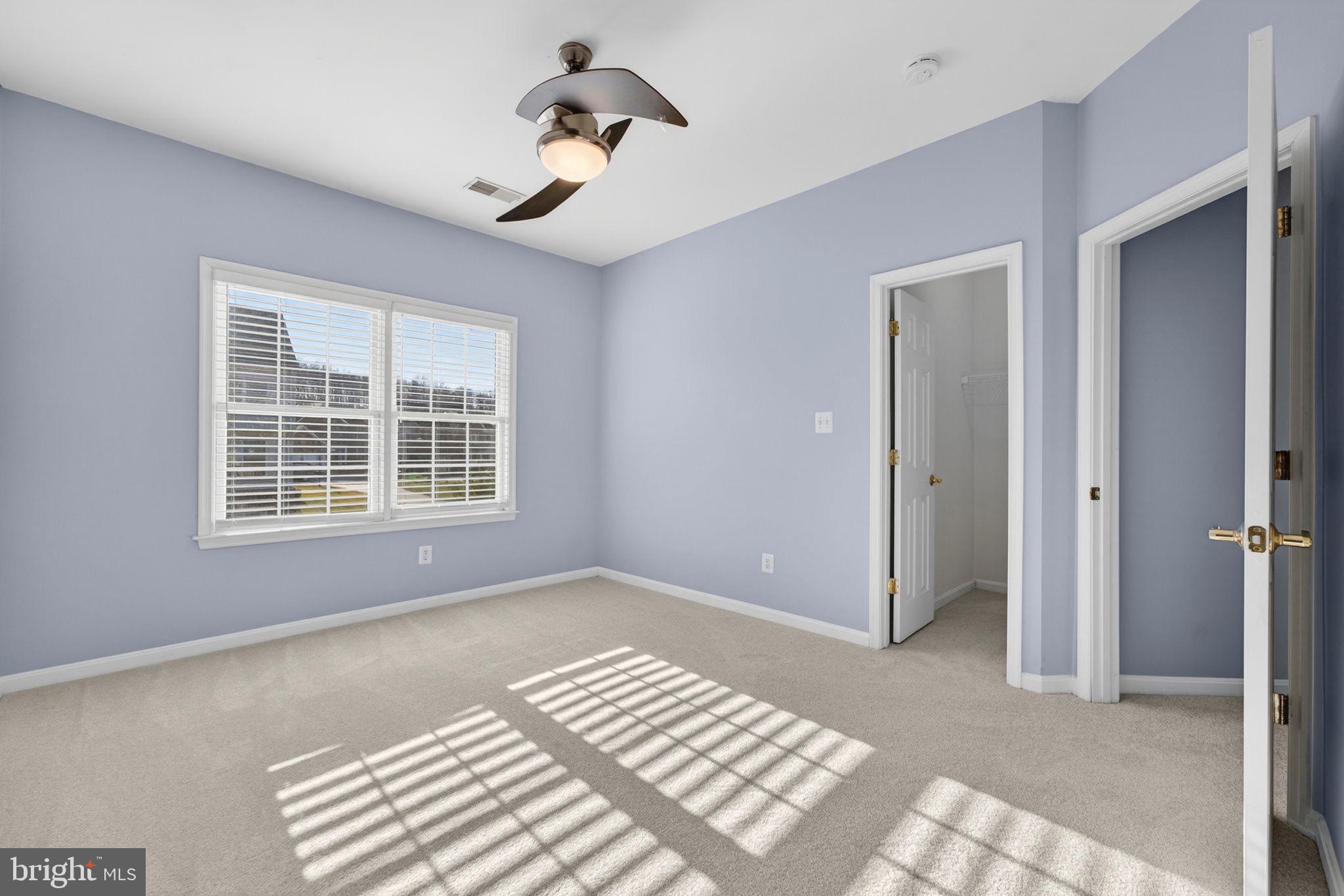 LANSDOWNE ON THE POTOMAC - Residential