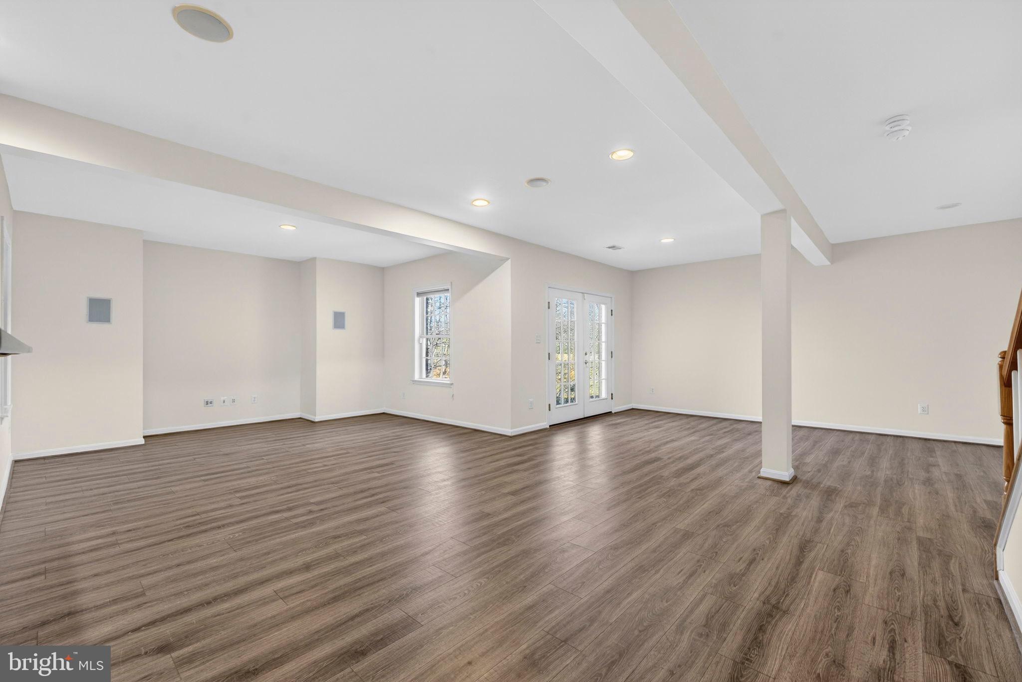 LANSDOWNE ON THE POTOMAC - Residential