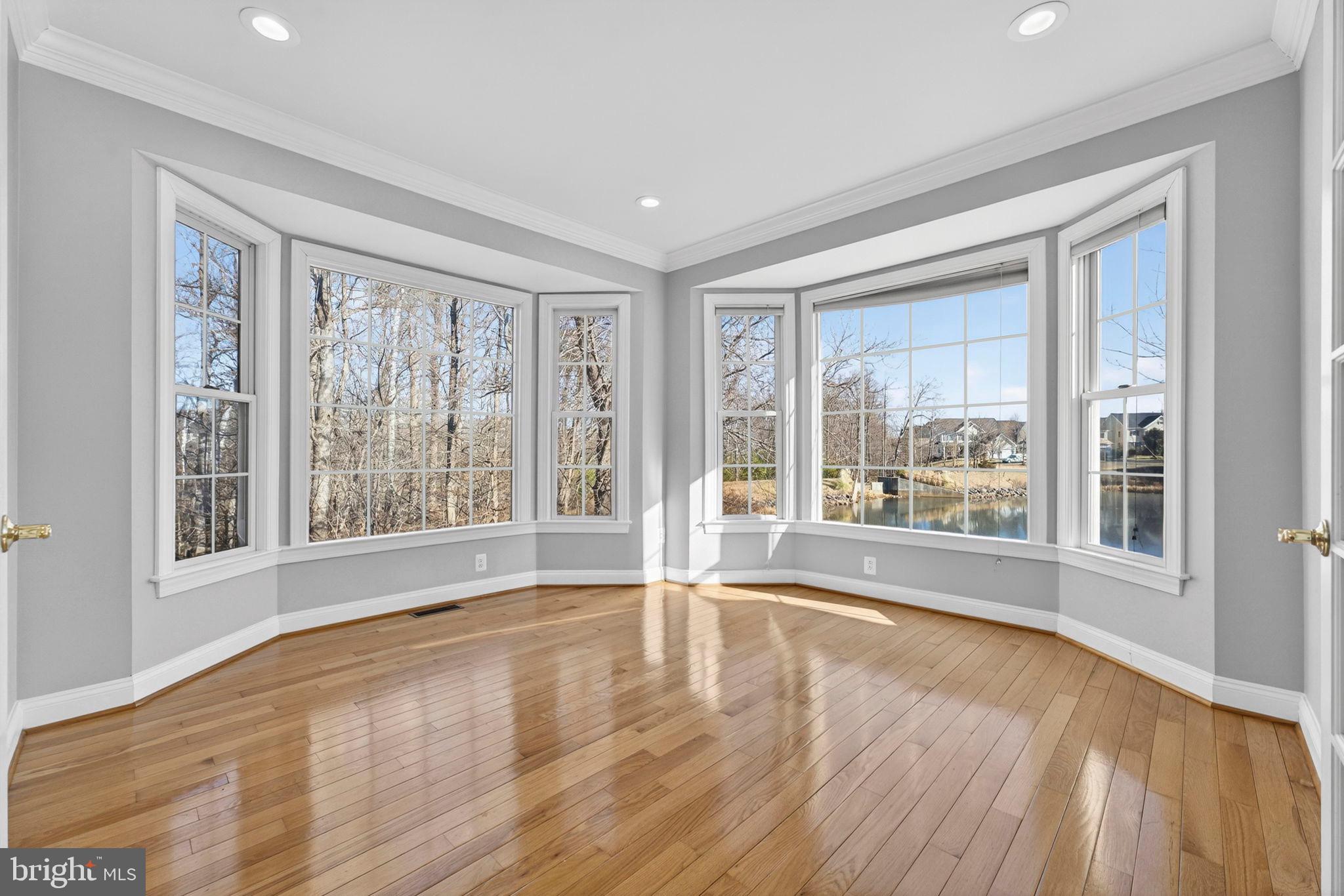 LANSDOWNE ON THE POTOMAC - Residential