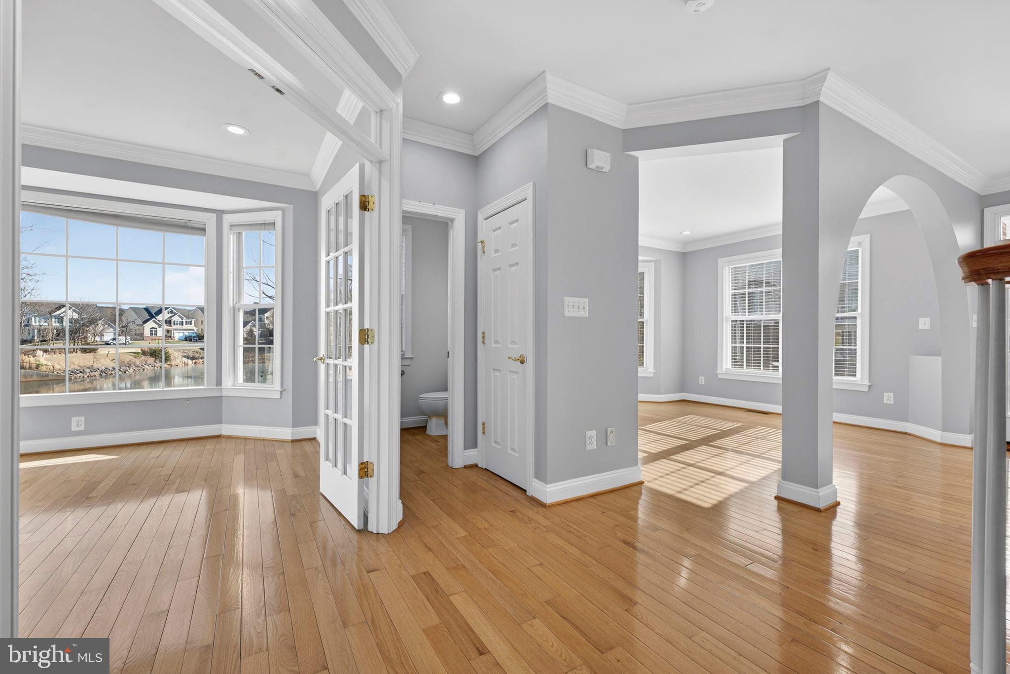 LANSDOWNE ON THE POTOMAC - Residential