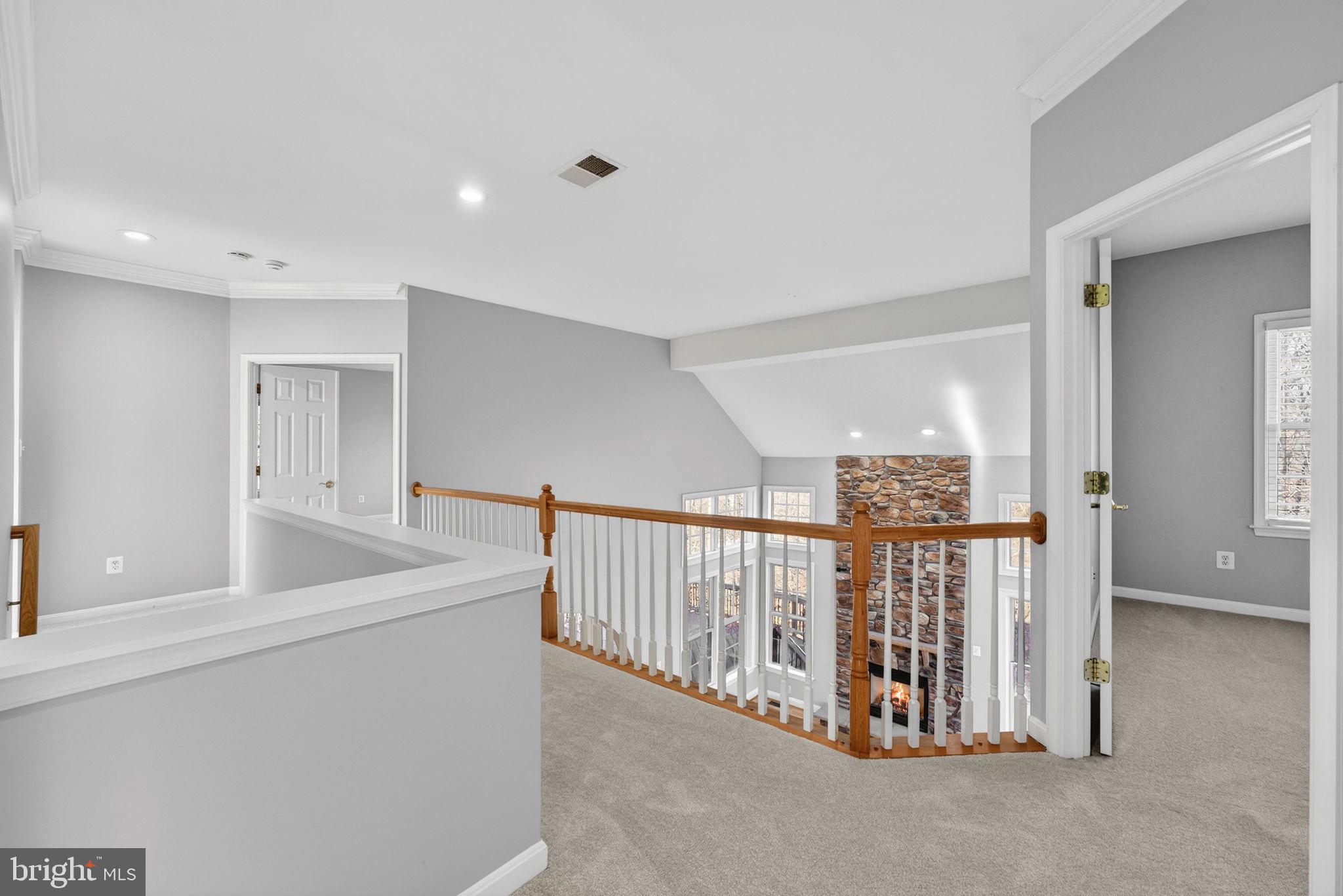 LANSDOWNE ON THE POTOMAC - Residential