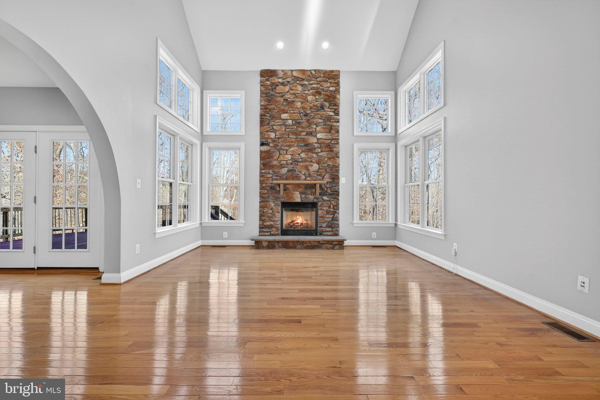 LANSDOWNE ON THE POTOMAC - Residential