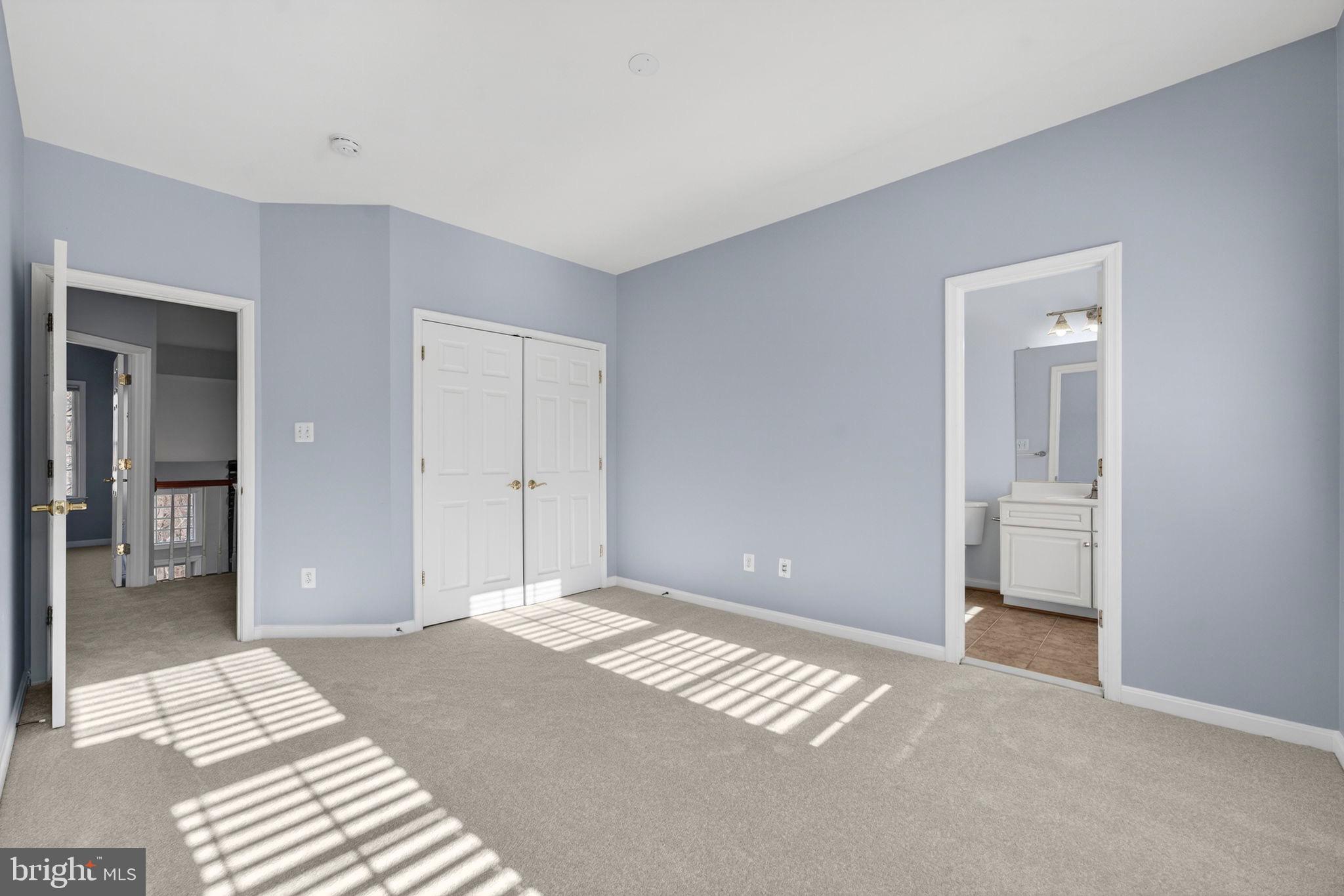 LANSDOWNE ON THE POTOMAC - Residential