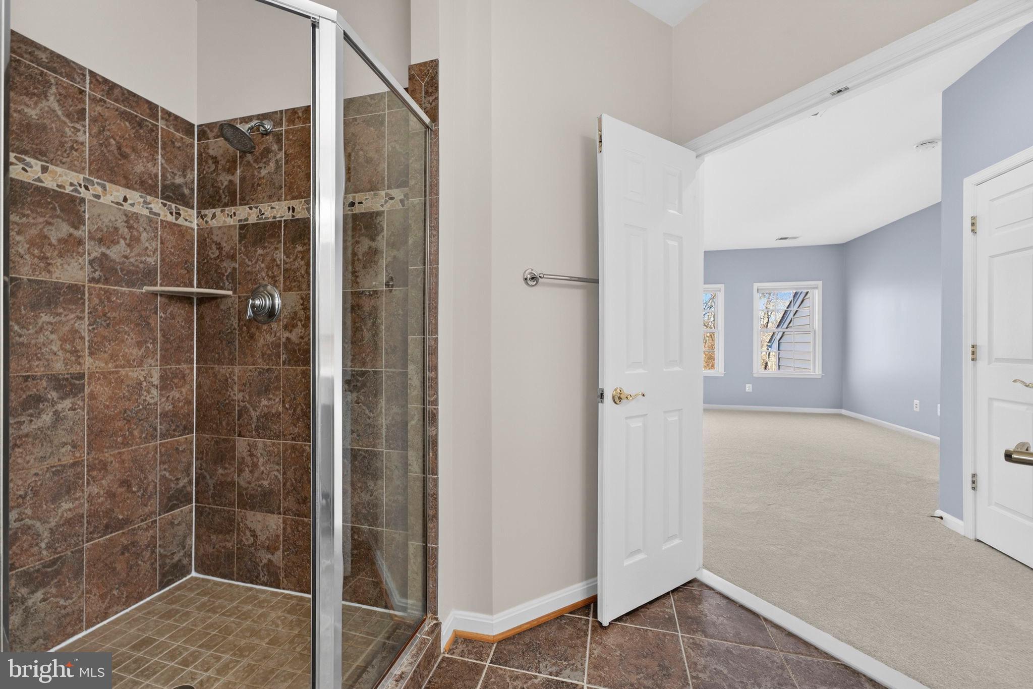 LANSDOWNE ON THE POTOMAC - Residential