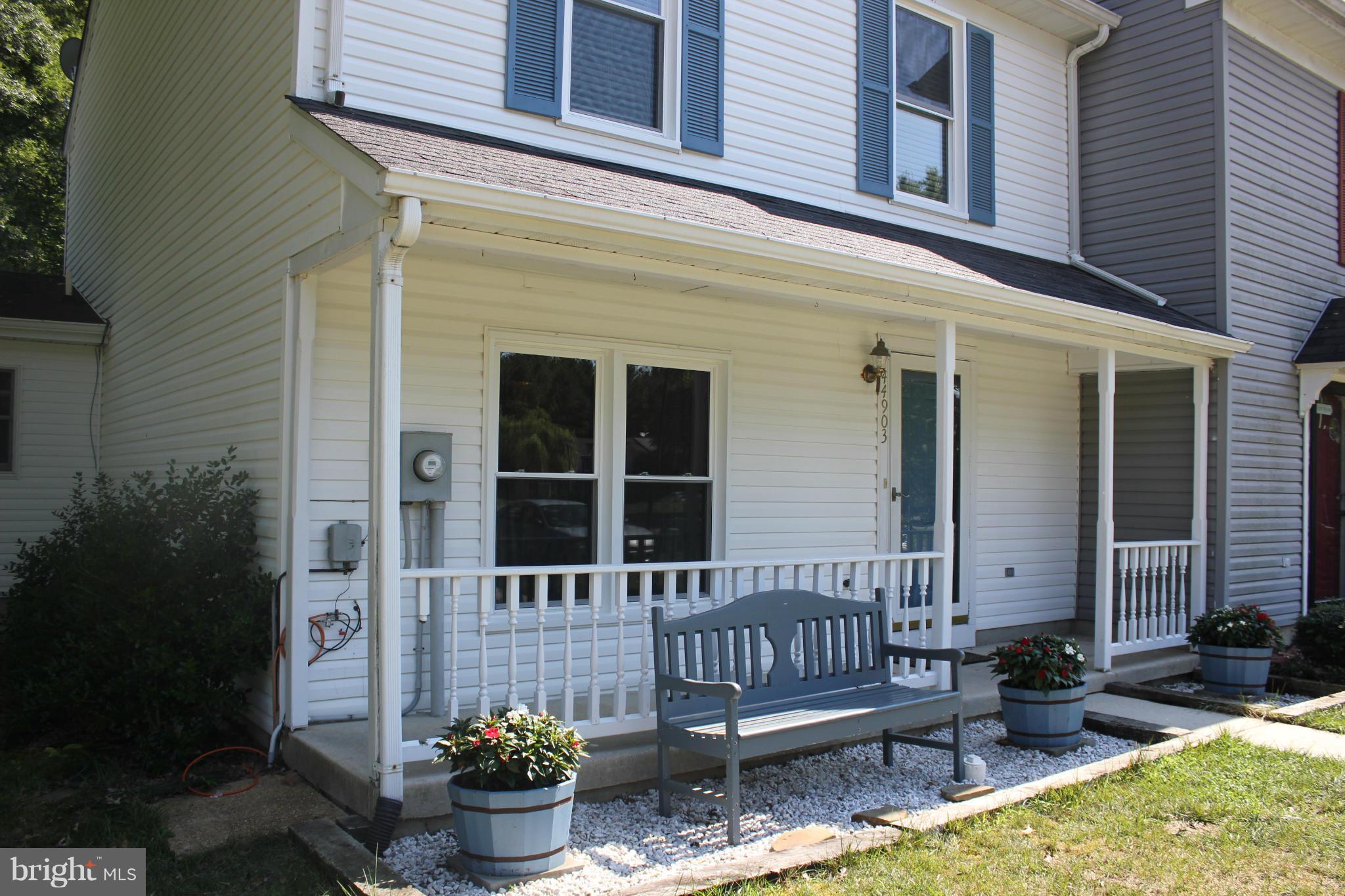 HUNTING QUARTERS - Residential