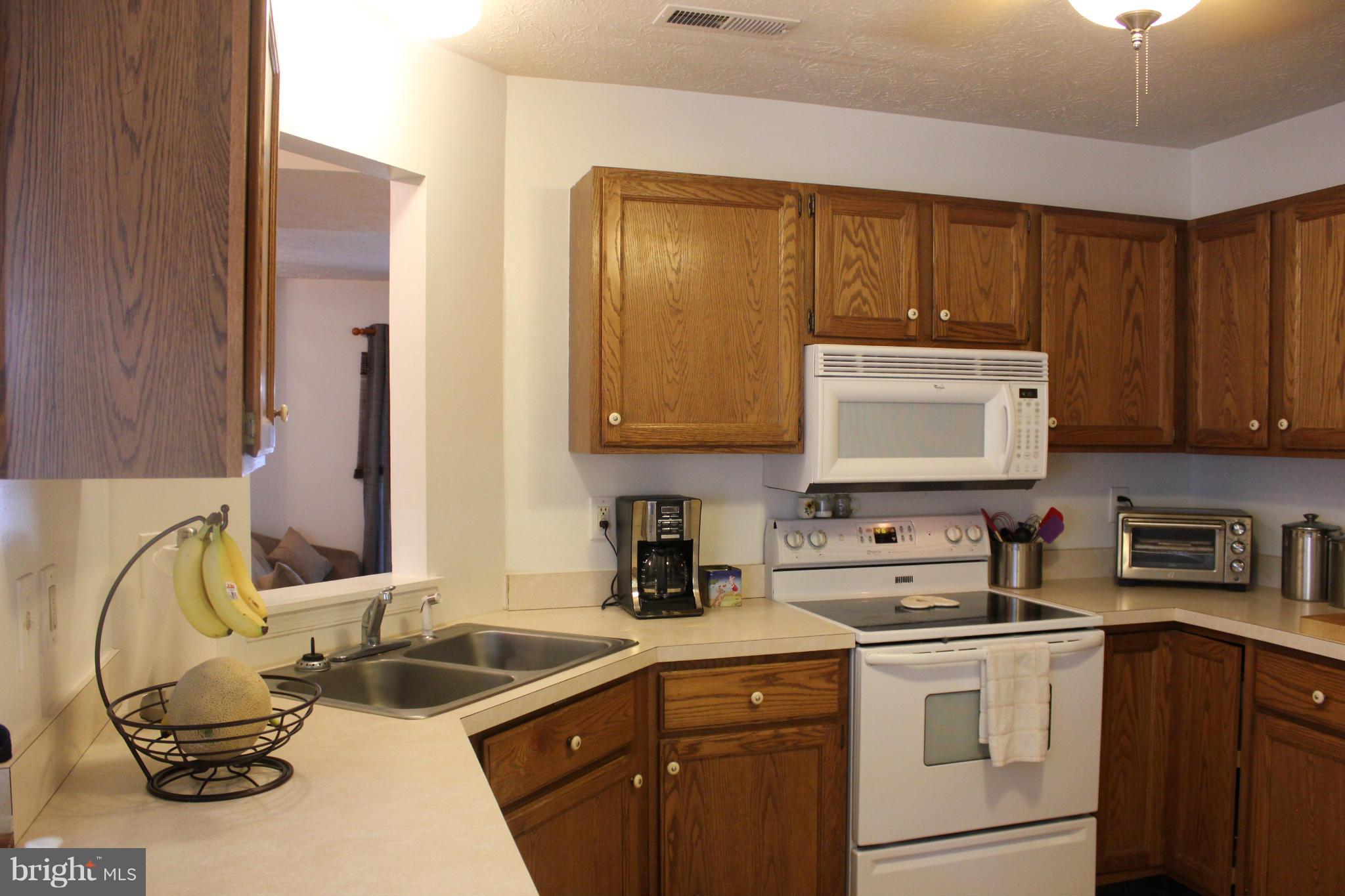 HUNTING QUARTERS - Residential