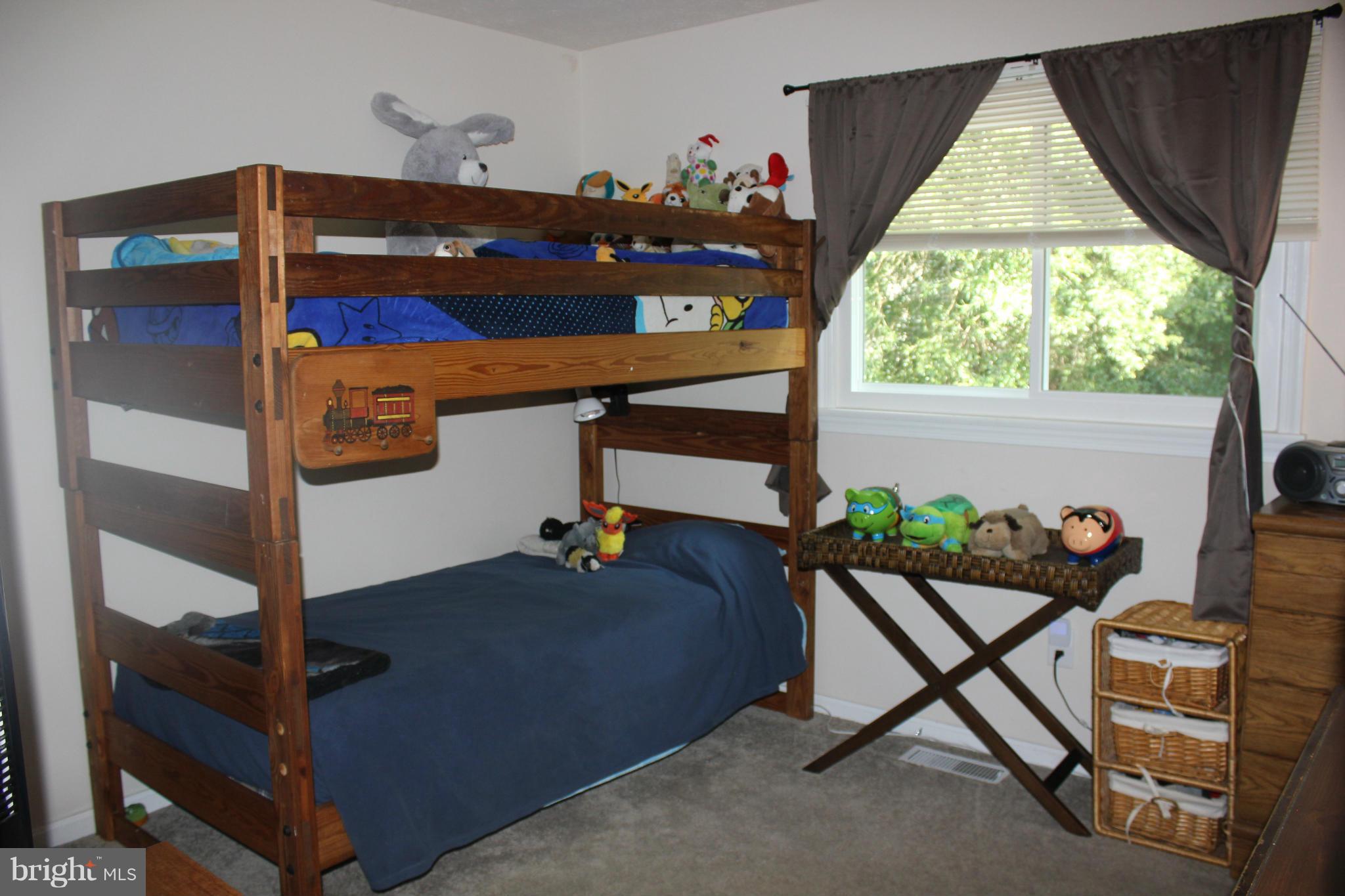 HUNTING QUARTERS - Residential