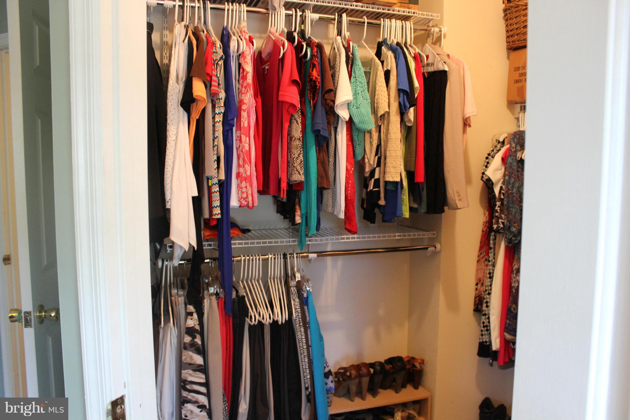 HUNTING QUARTERS - Residential