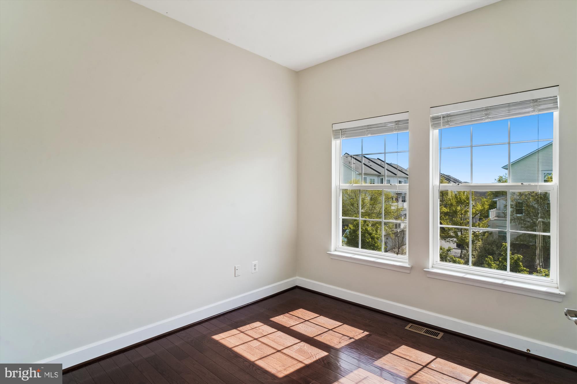 BUCKINGHAM STATION - Residential