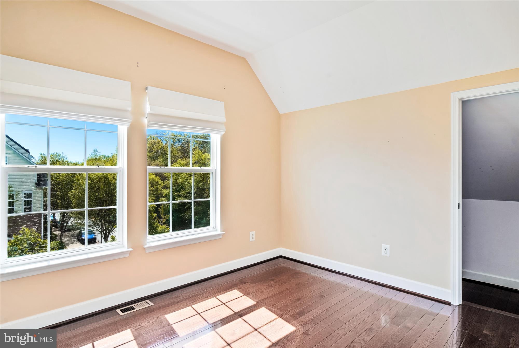 BUCKINGHAM STATION - Residential