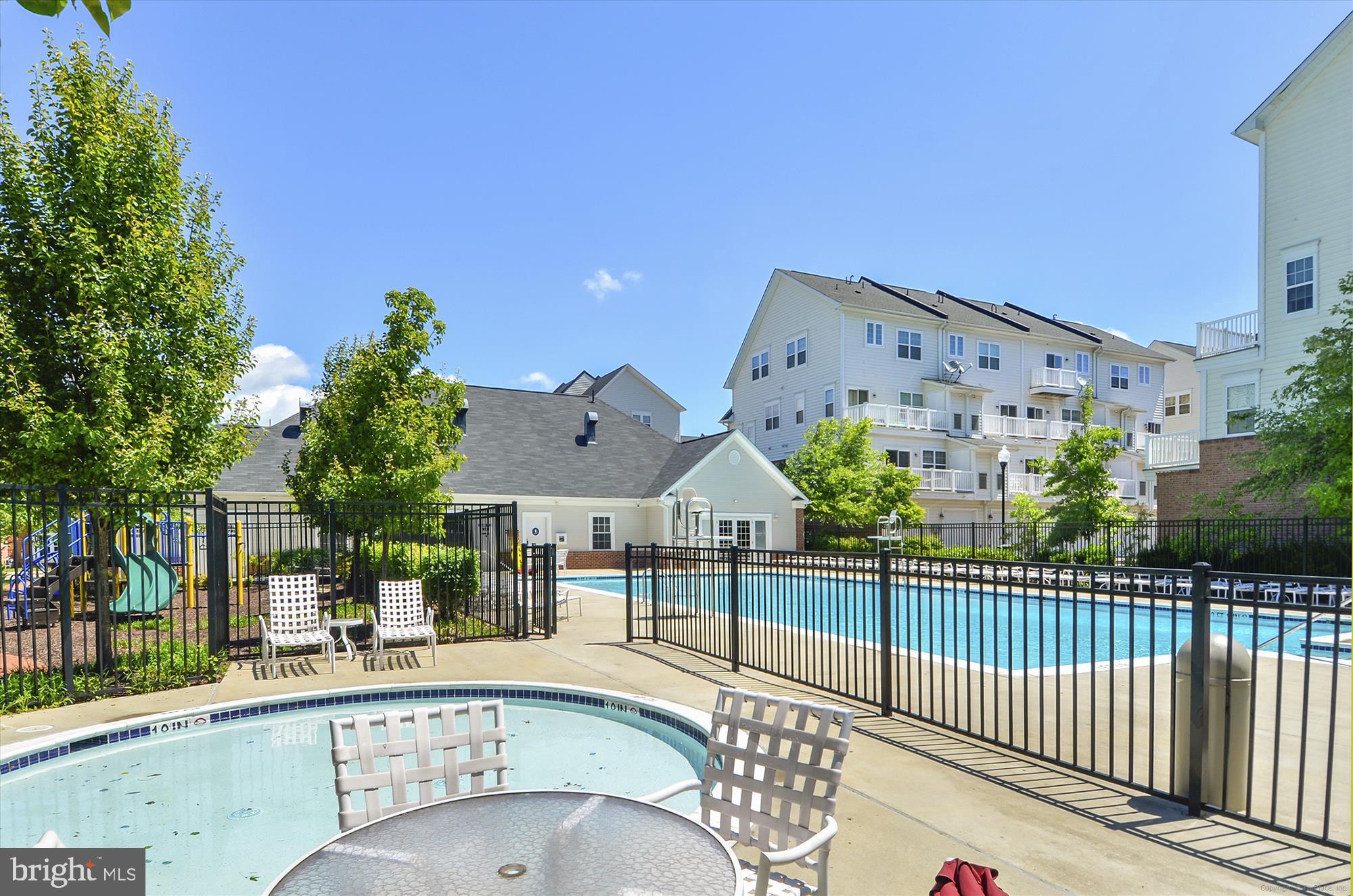 BUCKINGHAM STATION - Residential