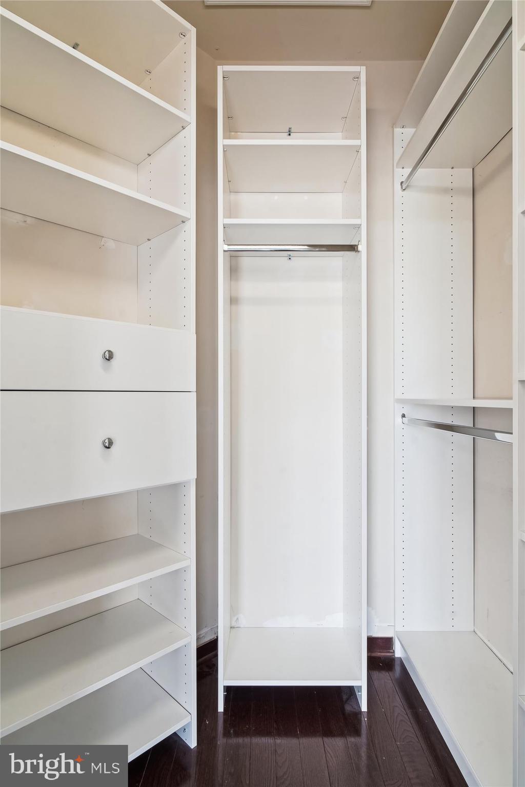 BUCKINGHAM STATION - Residential