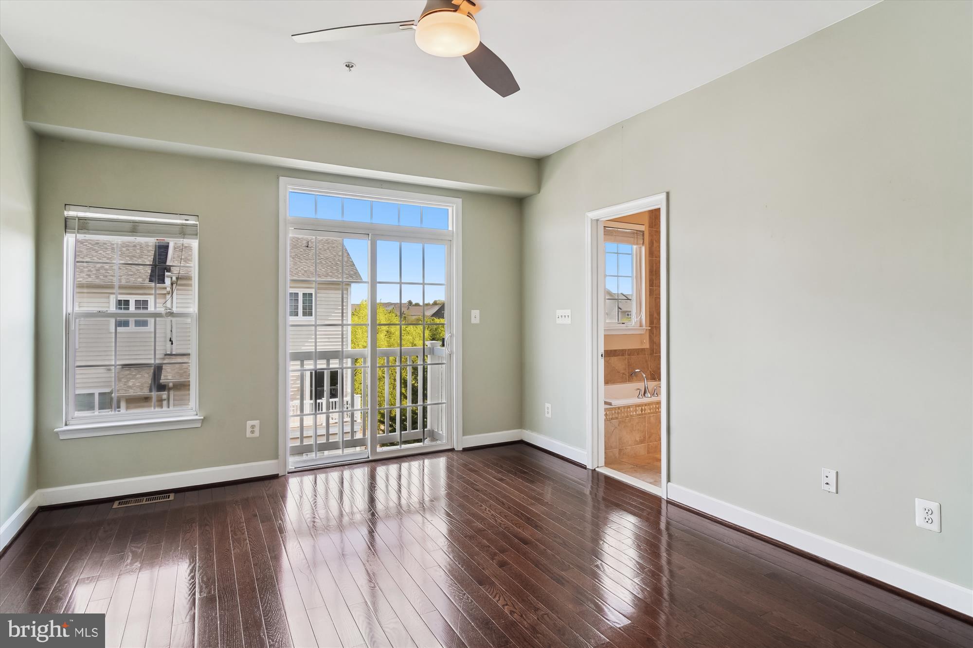 BUCKINGHAM STATION - Residential