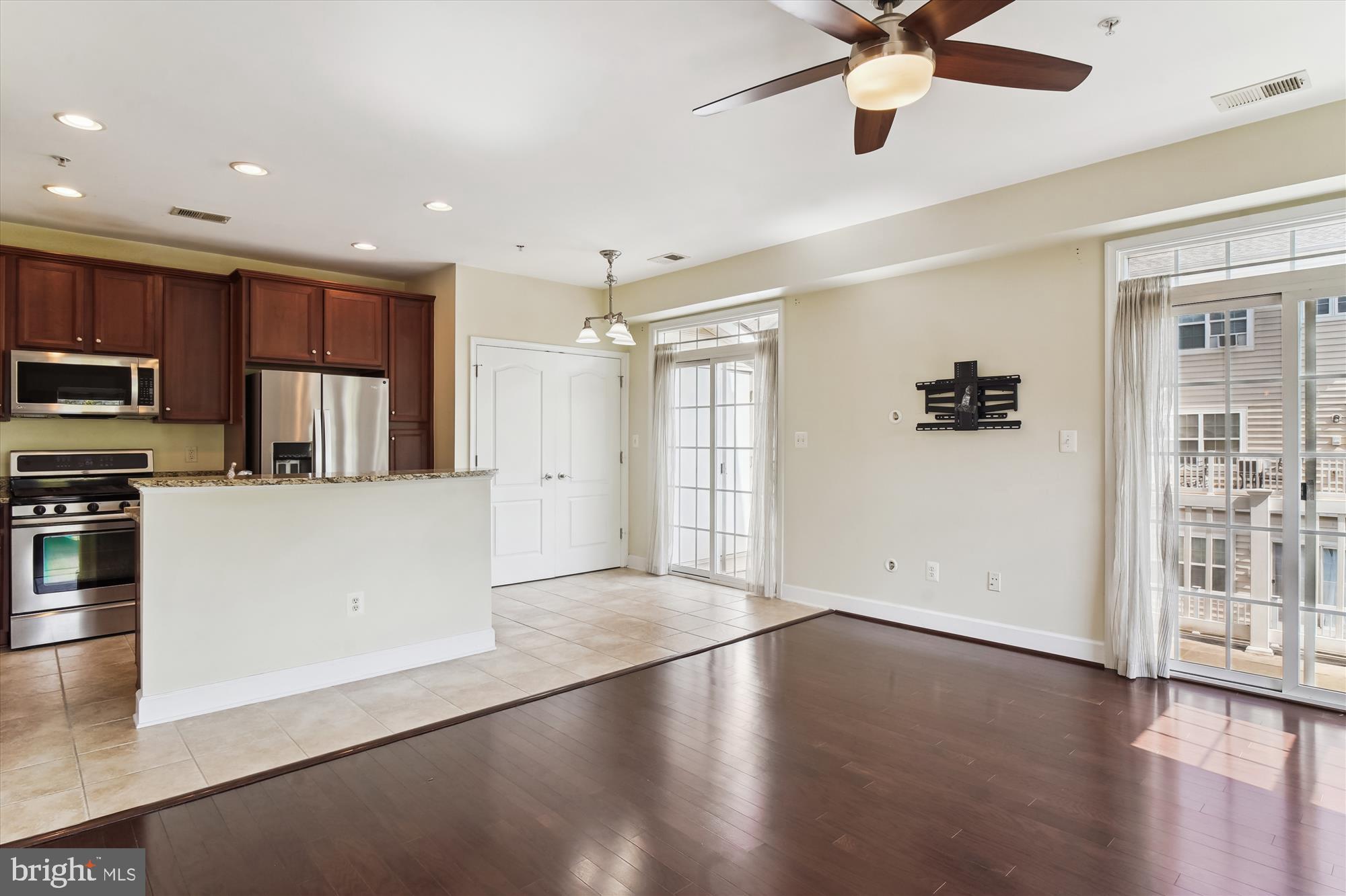 BUCKINGHAM STATION - Residential