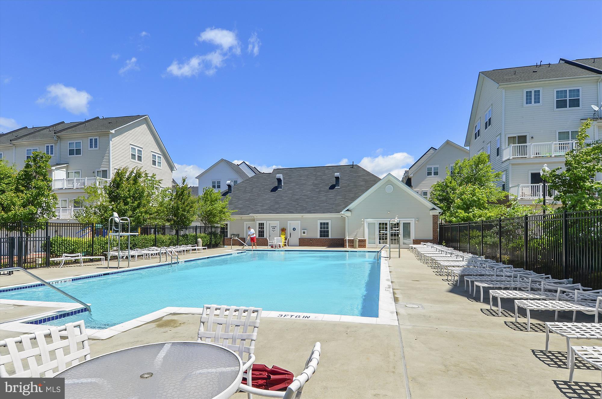 BUCKINGHAM STATION - Residential