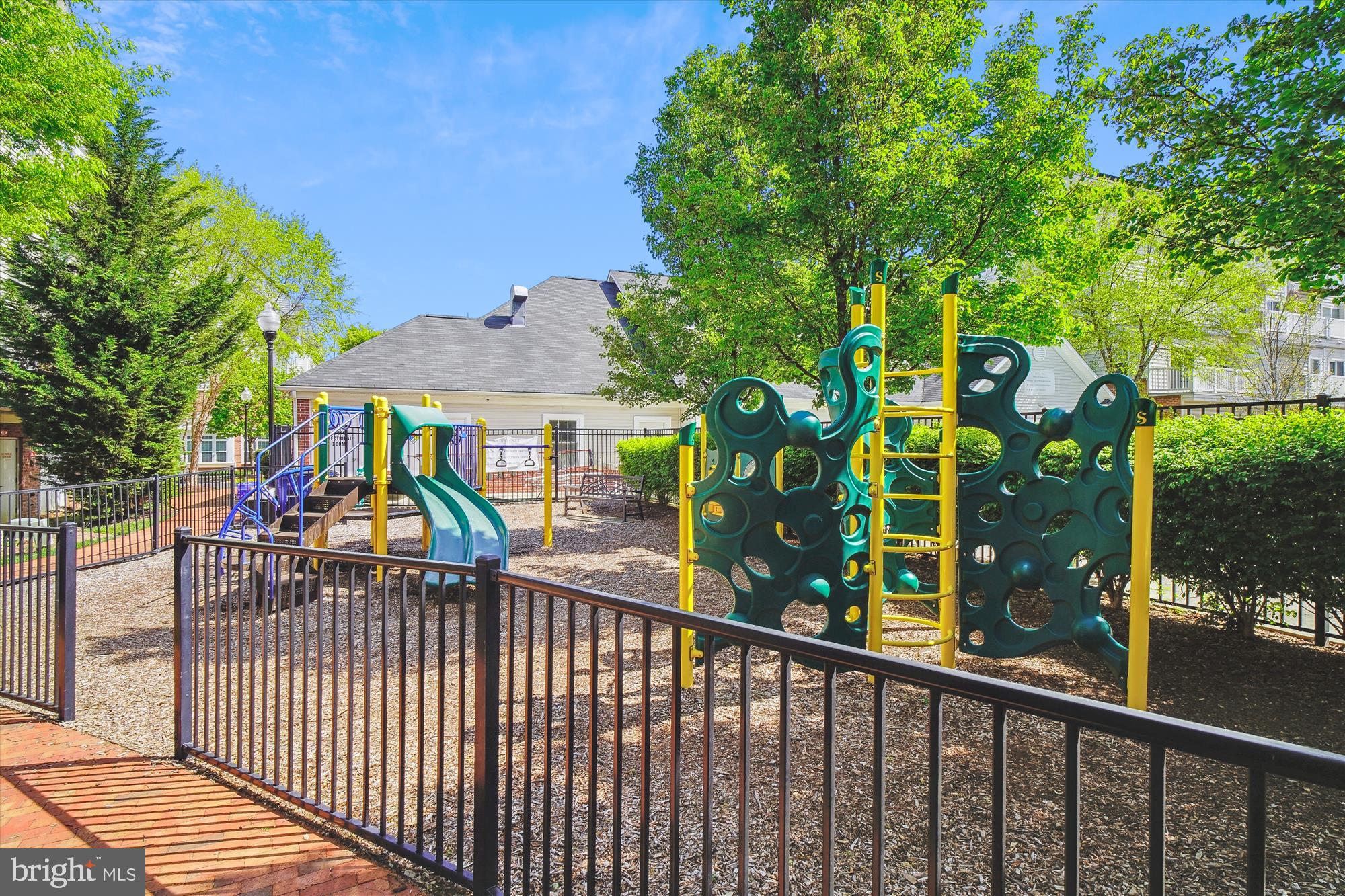 BUCKINGHAM STATION - Residential