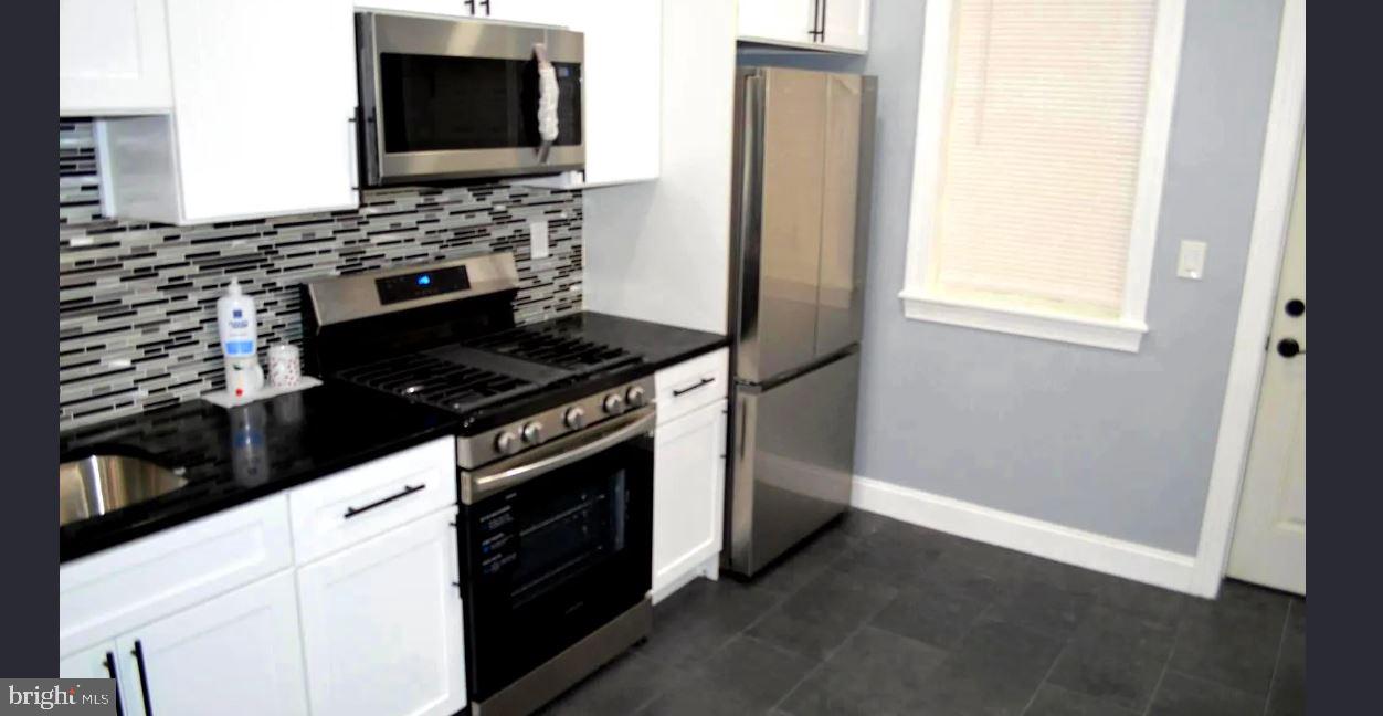 2335 N BEECHWOOD STREET