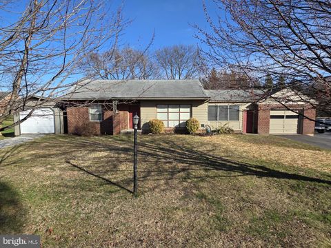 Homes For Sale - 13517 Paradise Church Road<br/> HAGERSTOWN, MD 21742