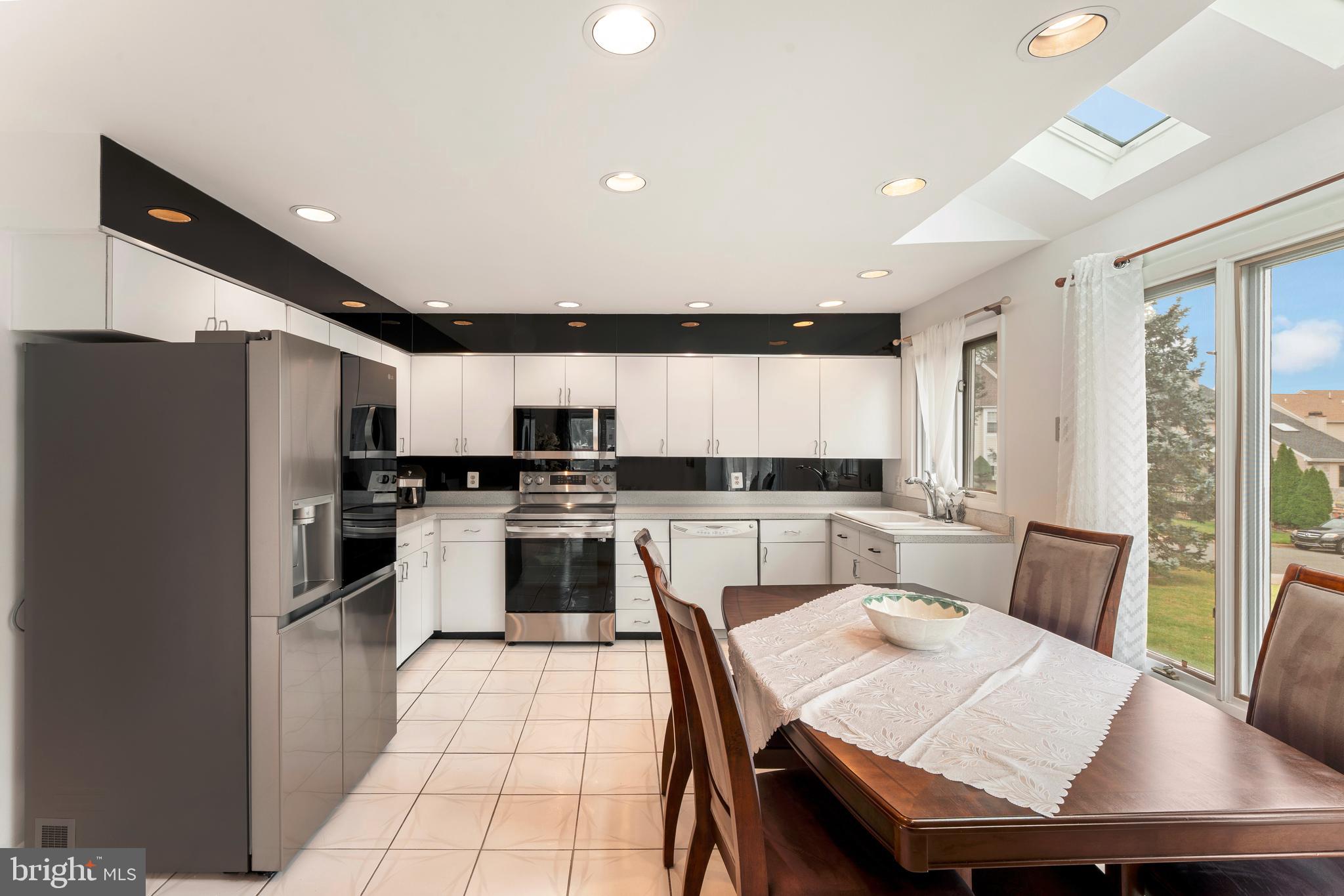 PINE VALLEY - Residential