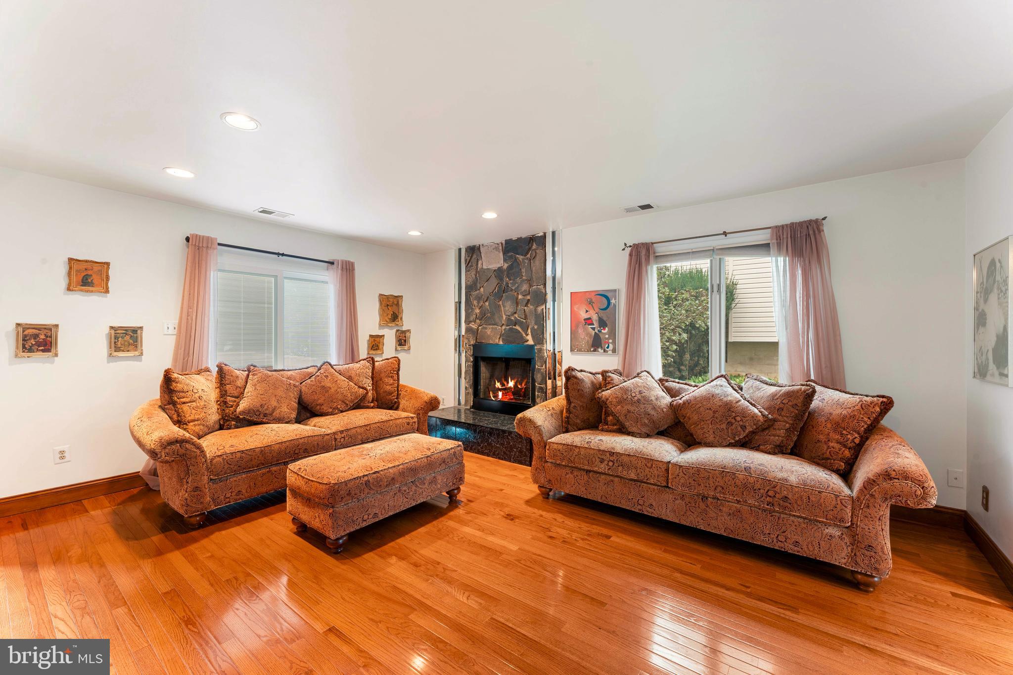 PINE VALLEY - Residential