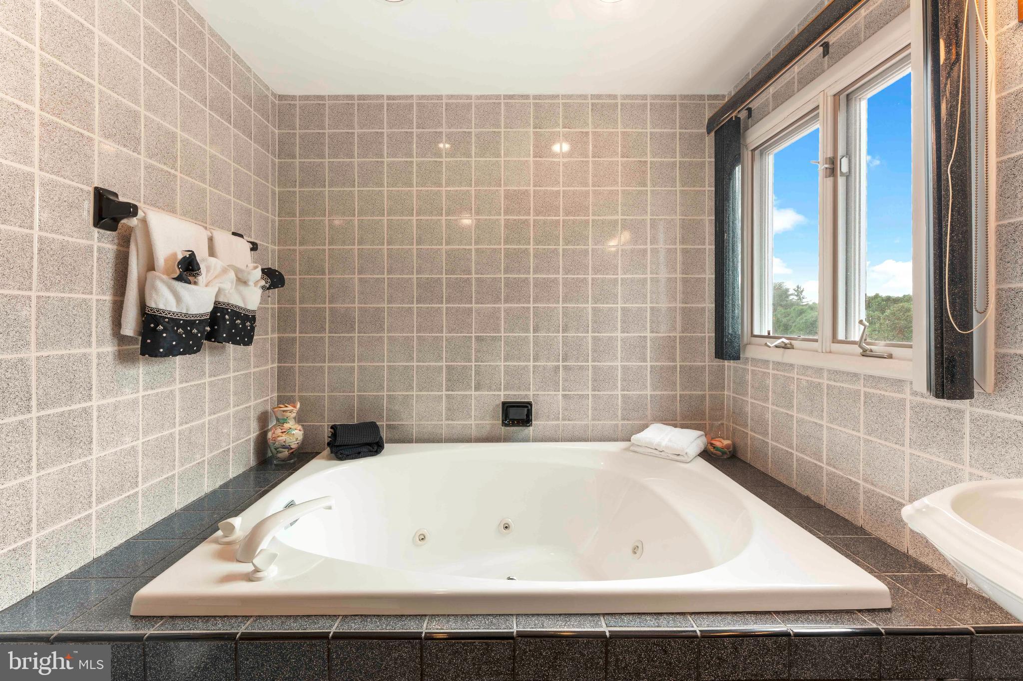 PINE VALLEY - Residential