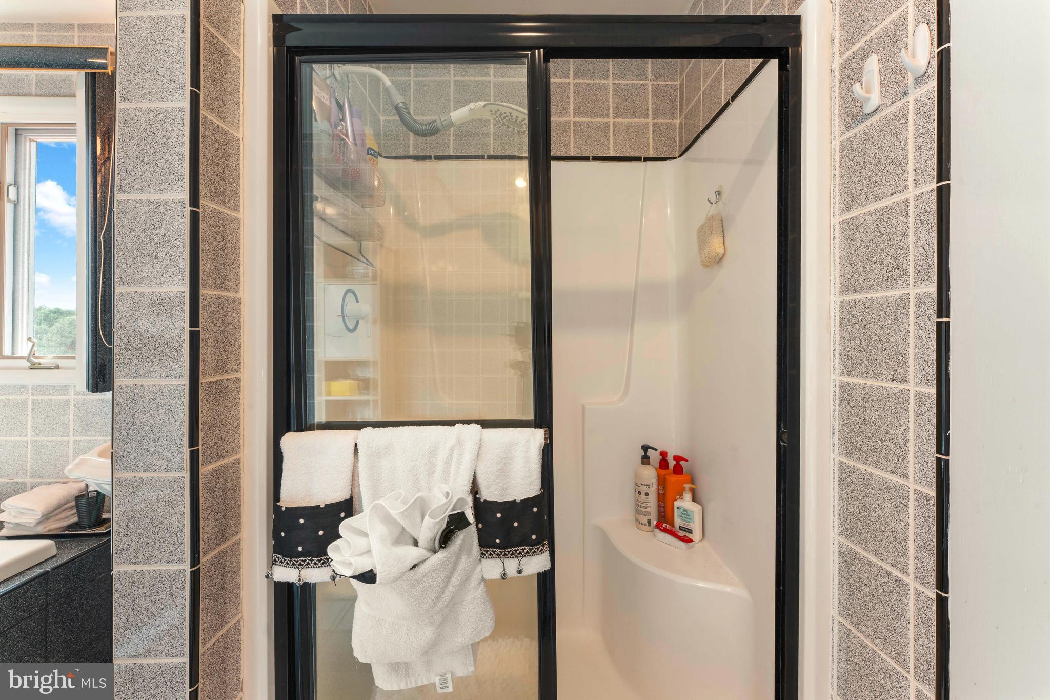 PINE VALLEY - Residential