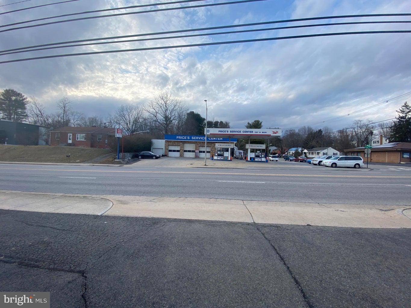1107 N MAIN STREET