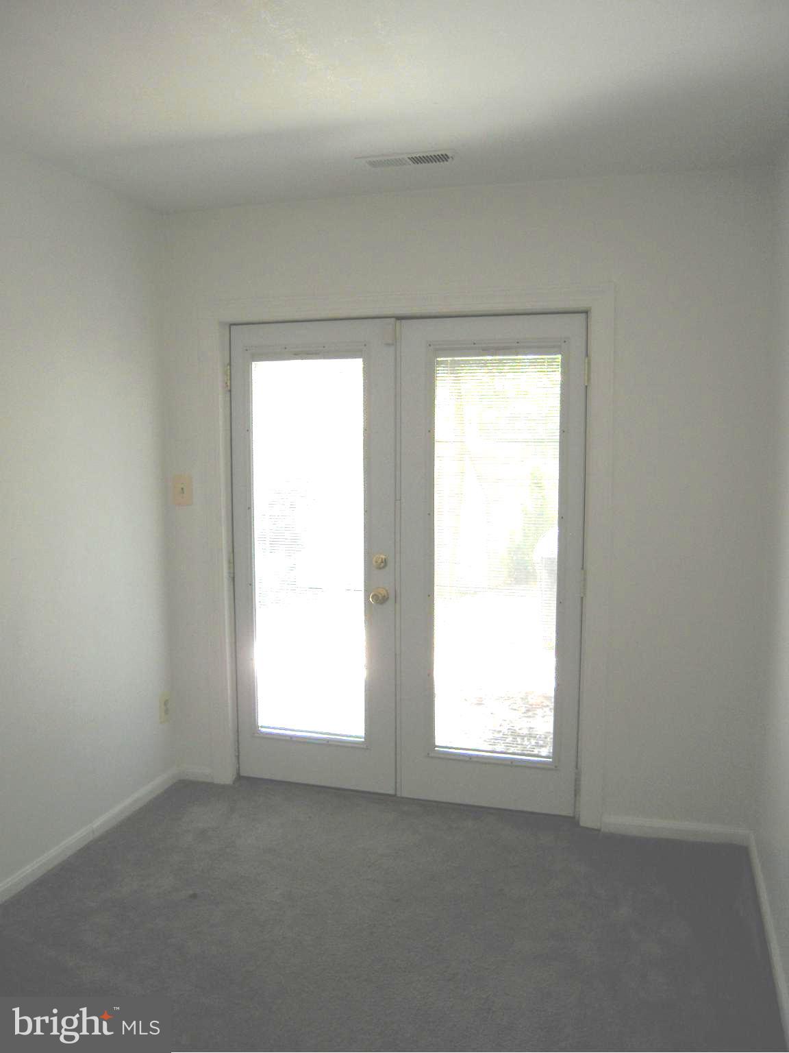 CASTLEMILL - Residential Lease