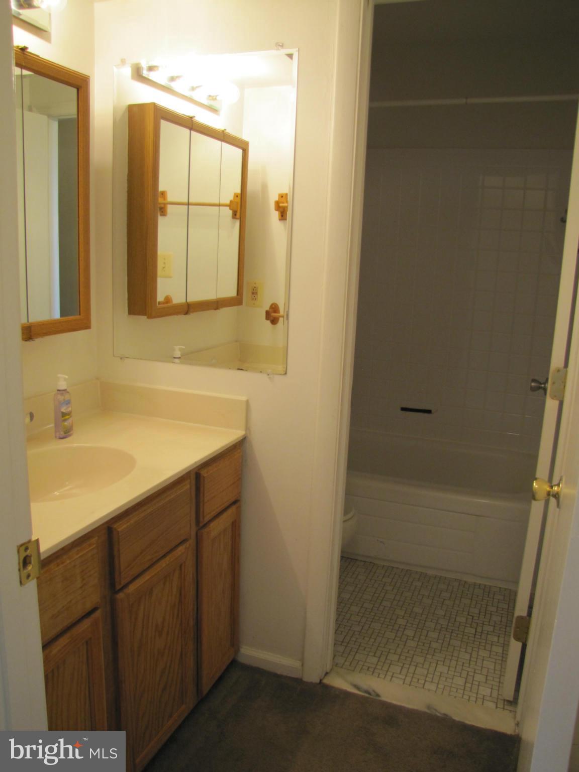 CASTLEMILL - Residential Lease