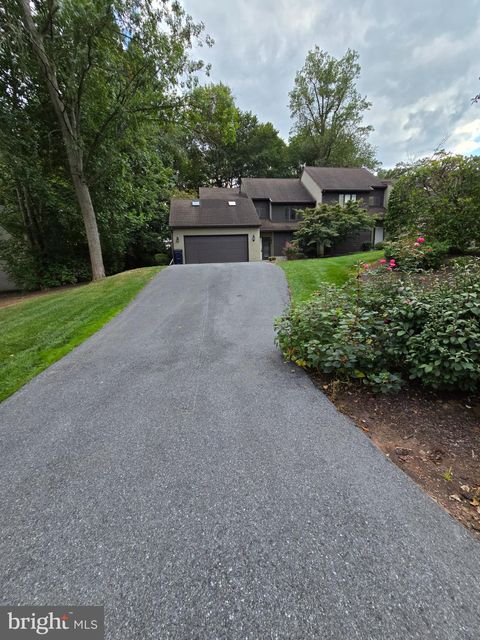 Photo of 55 Hawk Valley Ln, DENVER, PA 17517 (MLS # PALA2076490)