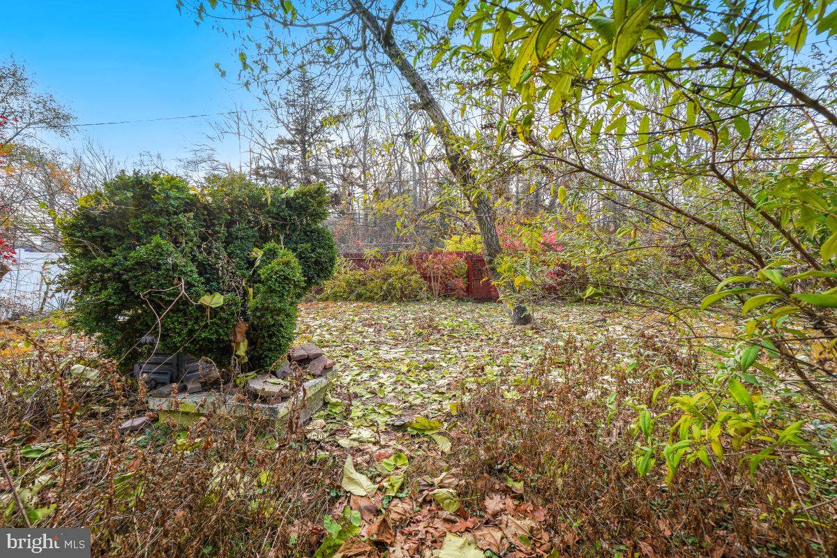 MEADOWBROOK - Residential