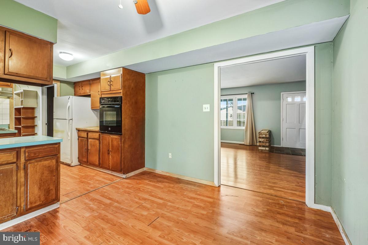 MEADOWBROOK - Residential