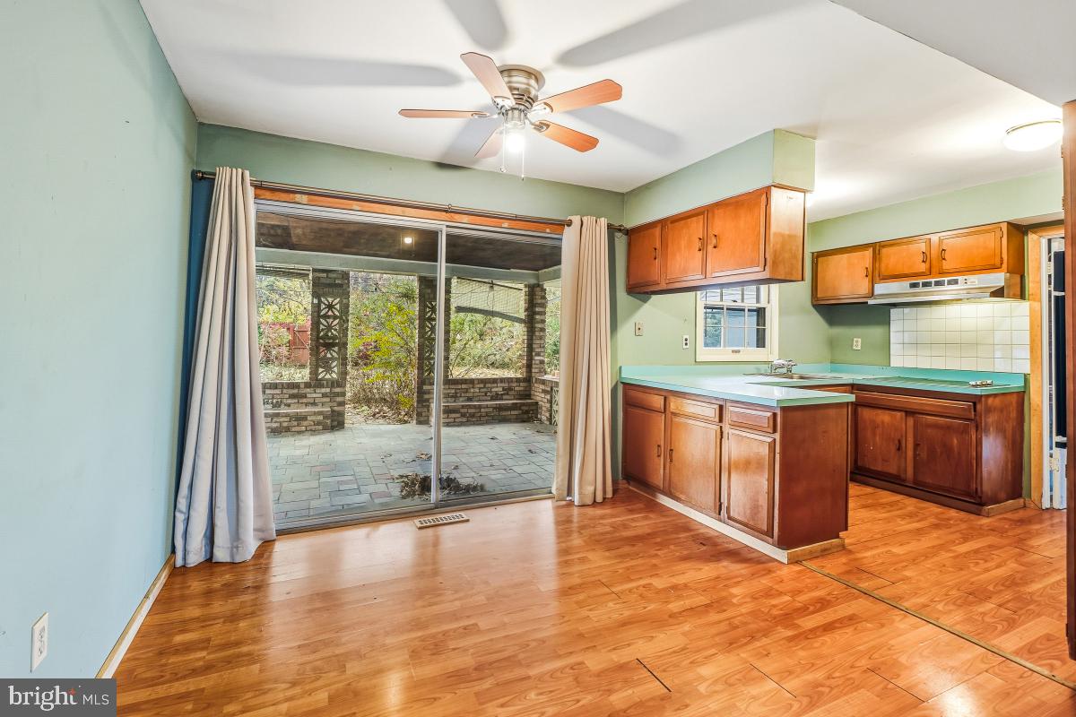 MEADOWBROOK - Residential