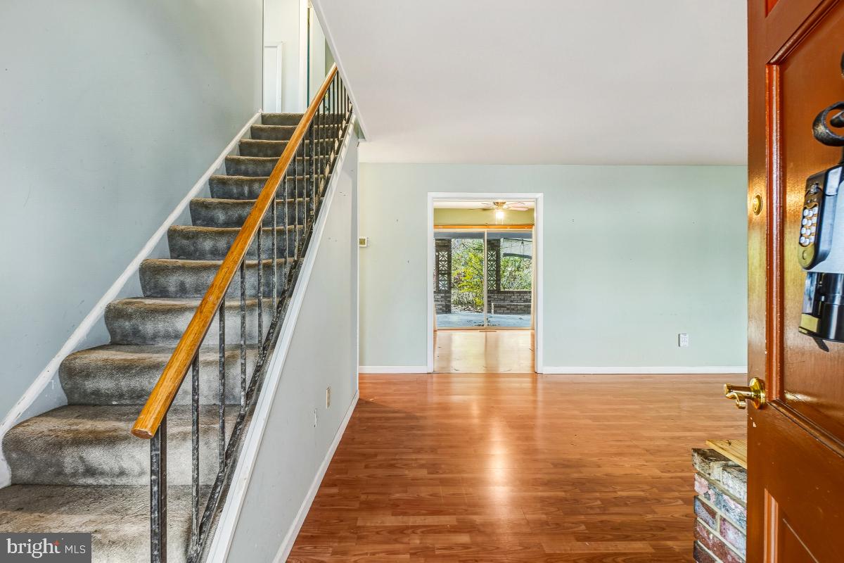 MEADOWBROOK - Residential