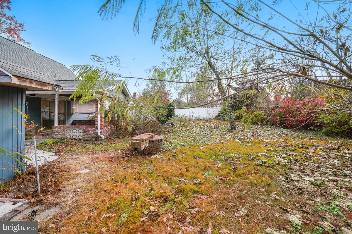 MEADOWBROOK - Residential