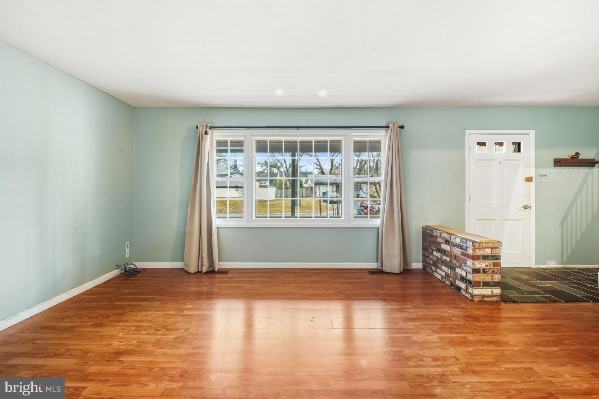 MEADOWBROOK - Residential