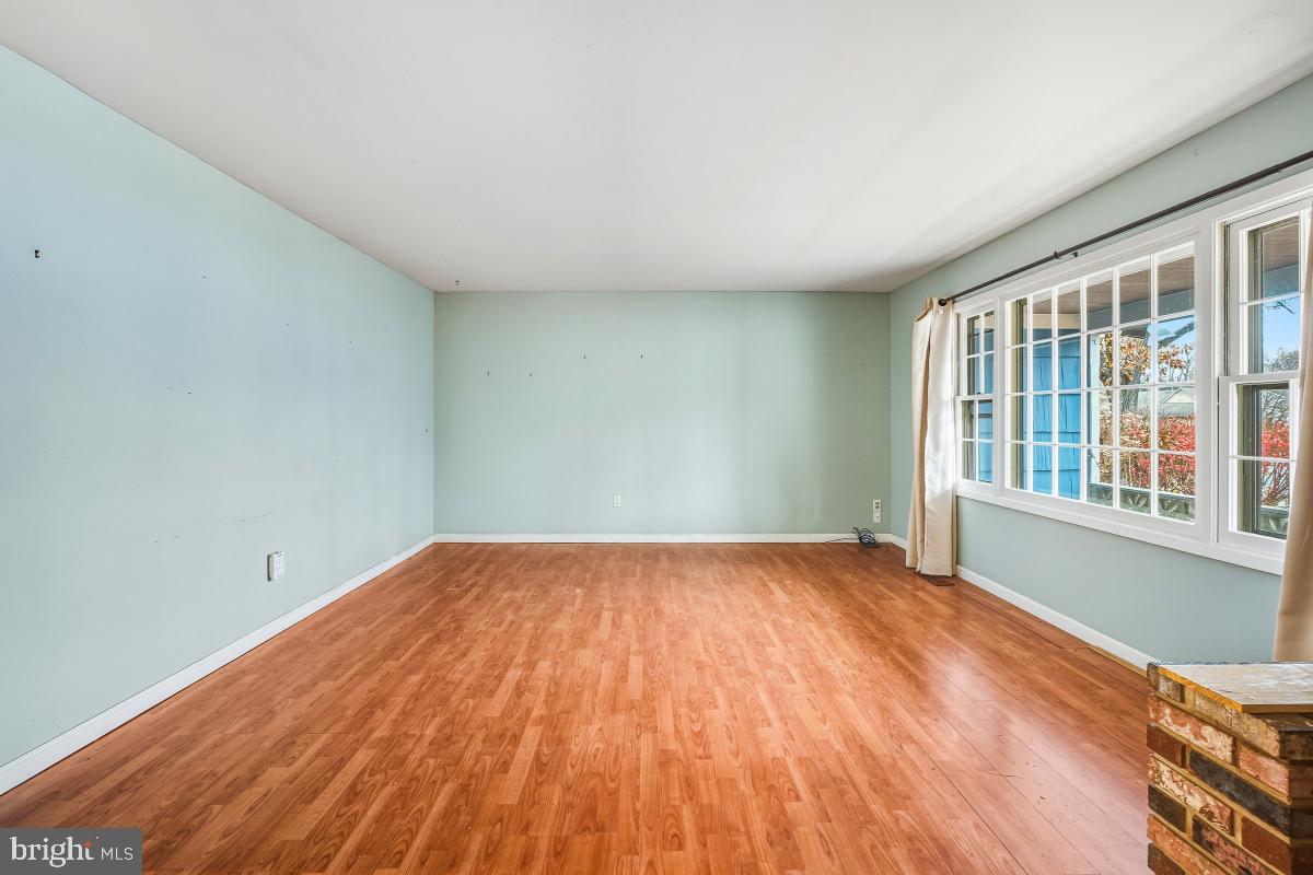 MEADOWBROOK - Residential