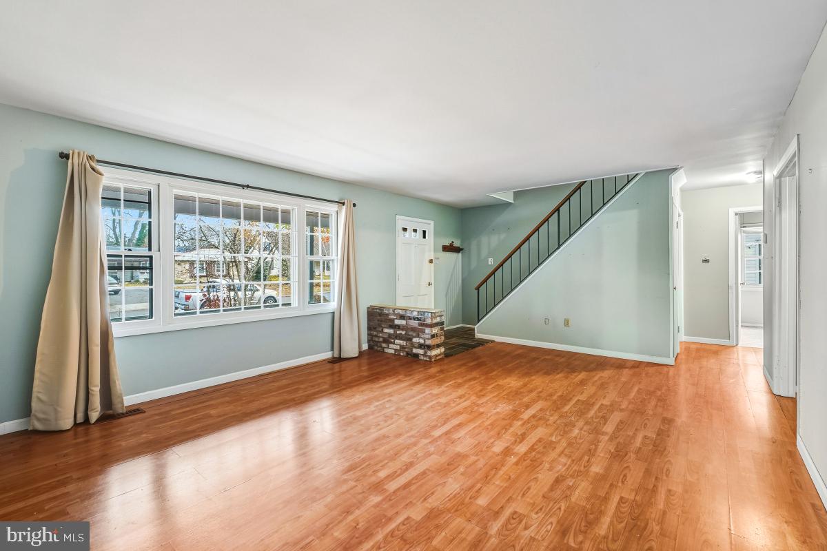 MEADOWBROOK - Residential